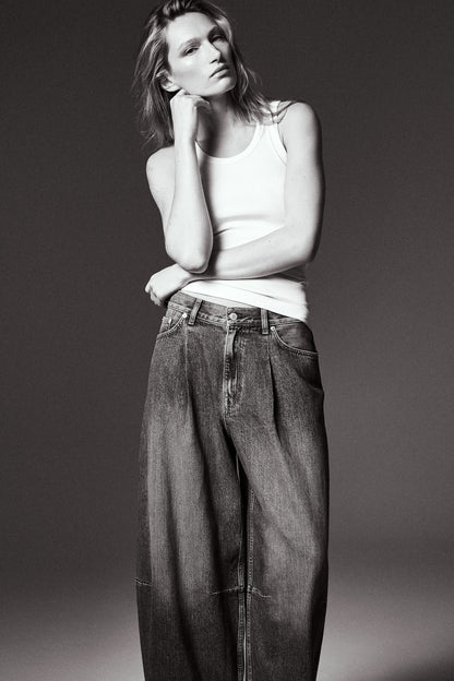 Twine Barrel-Leg Jeans