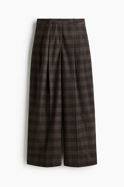 Wide tailored trousers