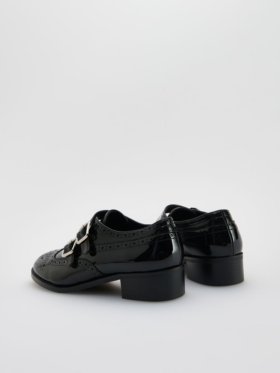 Heeled loafers