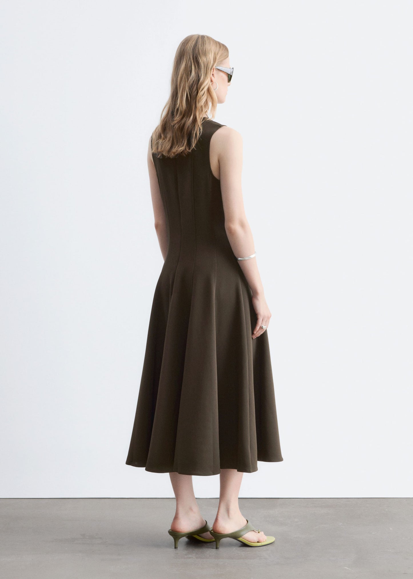 Vertical Cutline Midi Dress