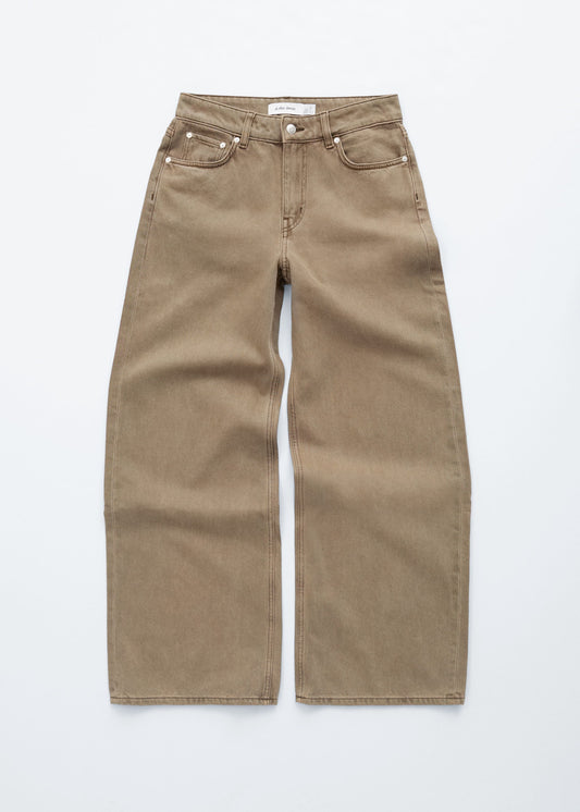 Relaxed Wide-Leg Jeans