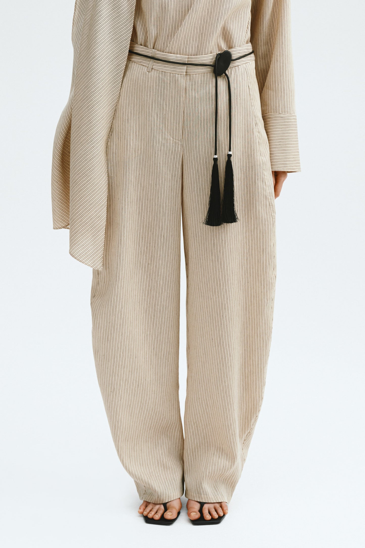 Linen-blend barrel trousers