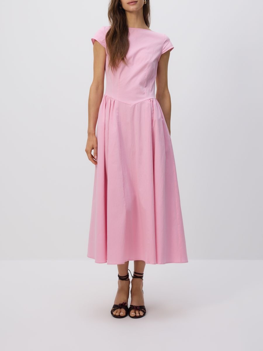 Midi dress with pleats