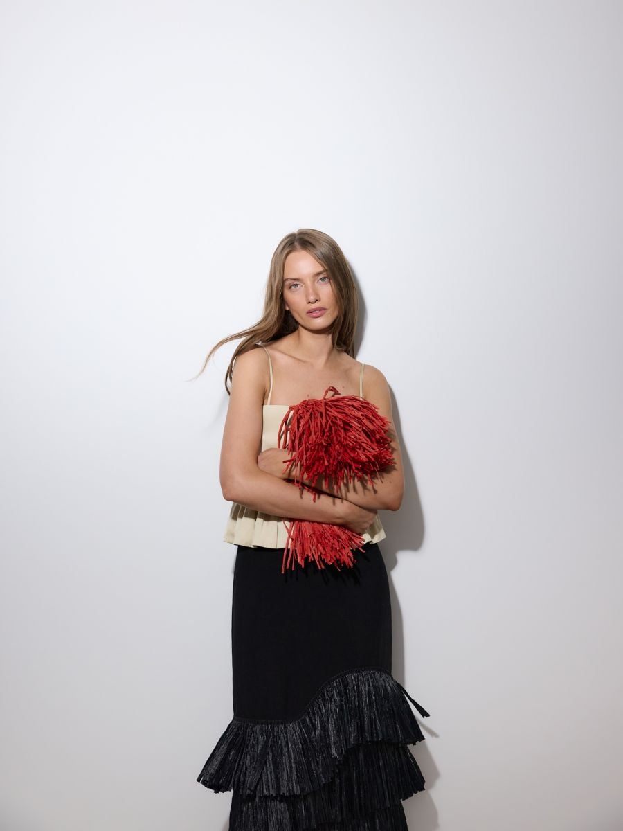 Shoulder bag with fringes
