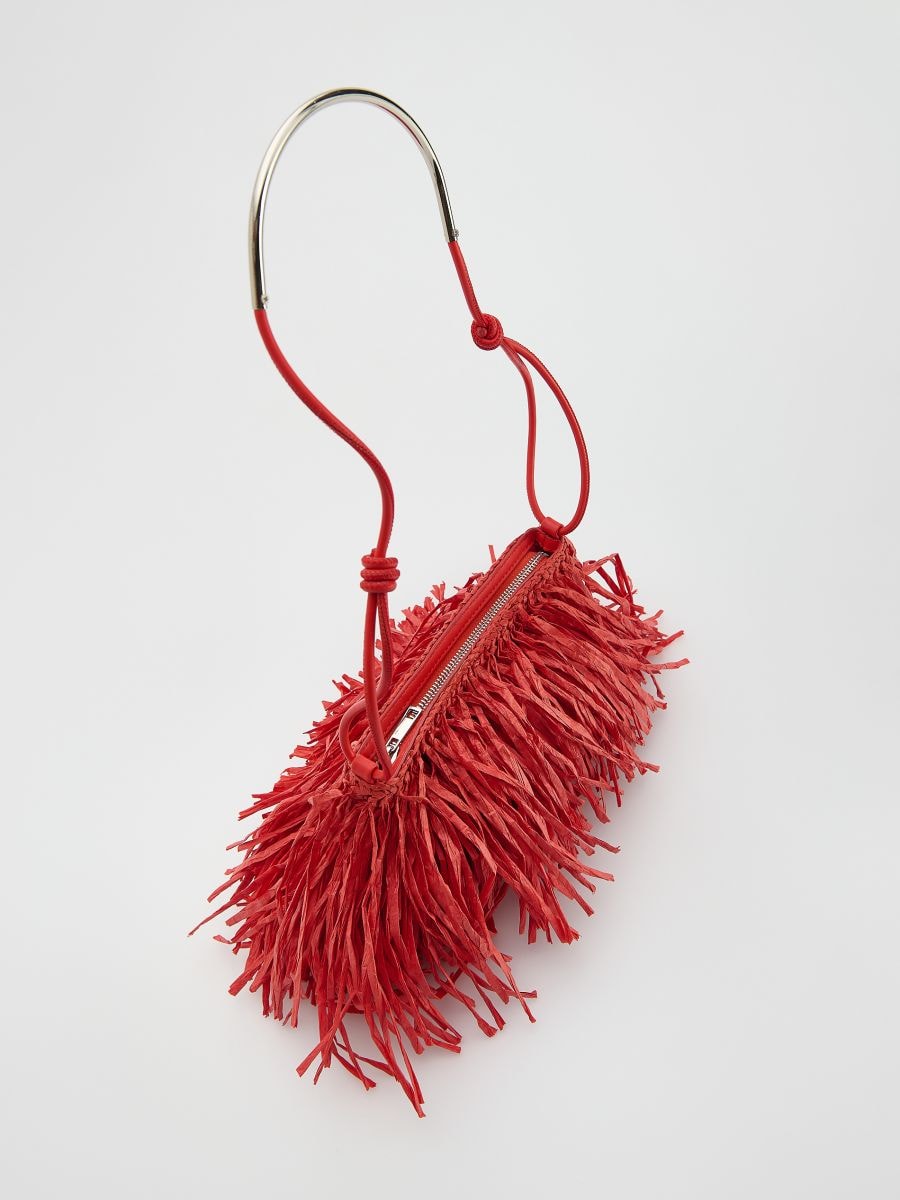 Shoulder bag with fringes
