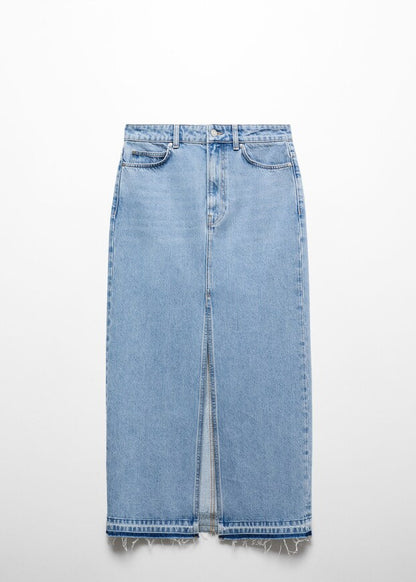 Denim skirt with frayed hem