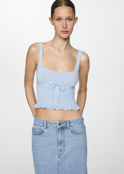 Denim skirt with frayed hem