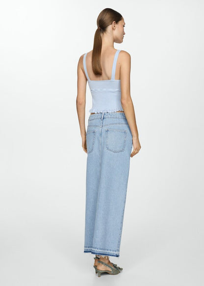 Denim skirt with frayed hem