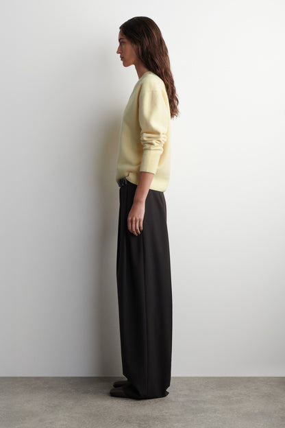 Rounded Wool V-Neck Jumper