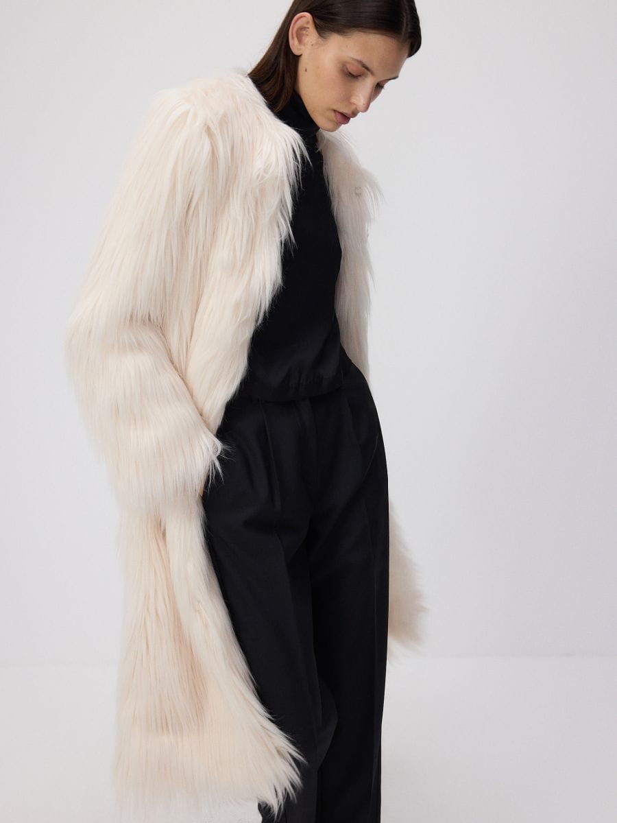 Coat with faux fur