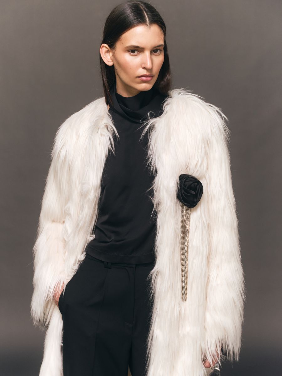 Coat with faux fur