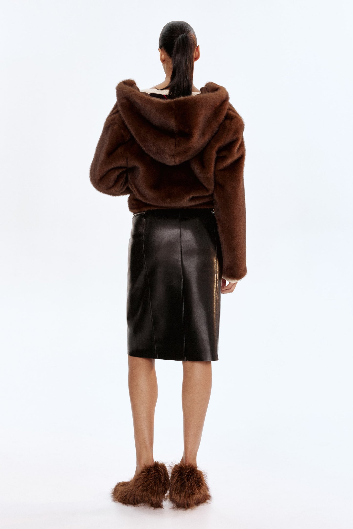 Coated pencil skirt