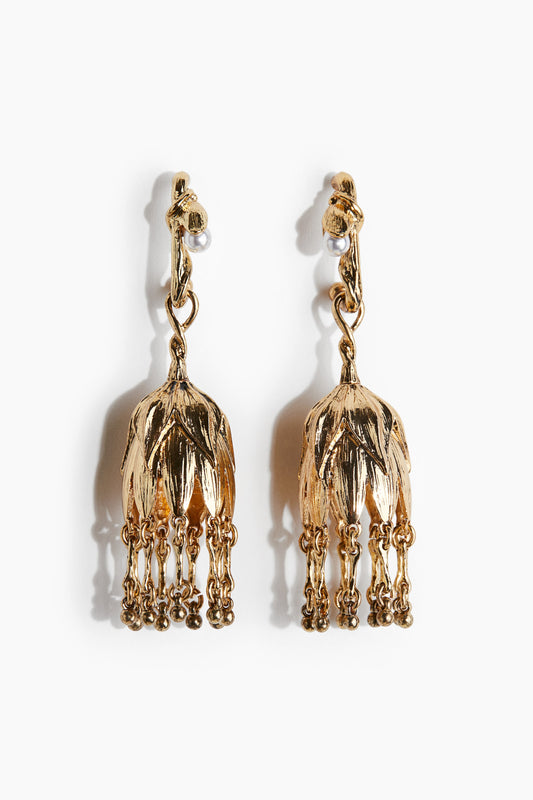 Flower-shaped dangle earrings