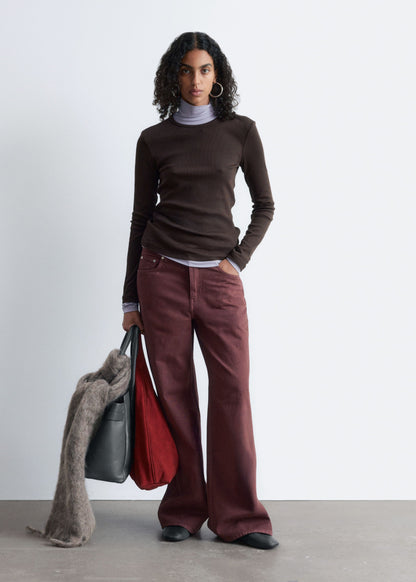 Relaxed Wide-Leg Jeans