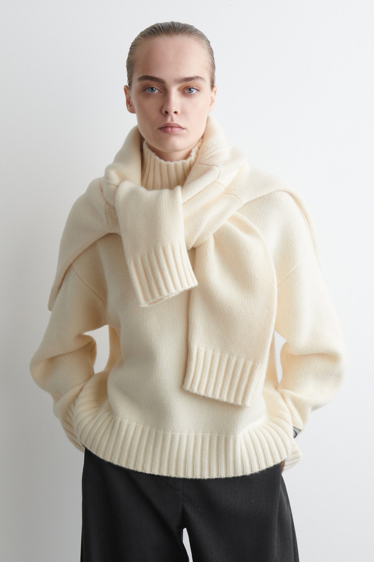 Chunky cashmere funnel-neck jumper