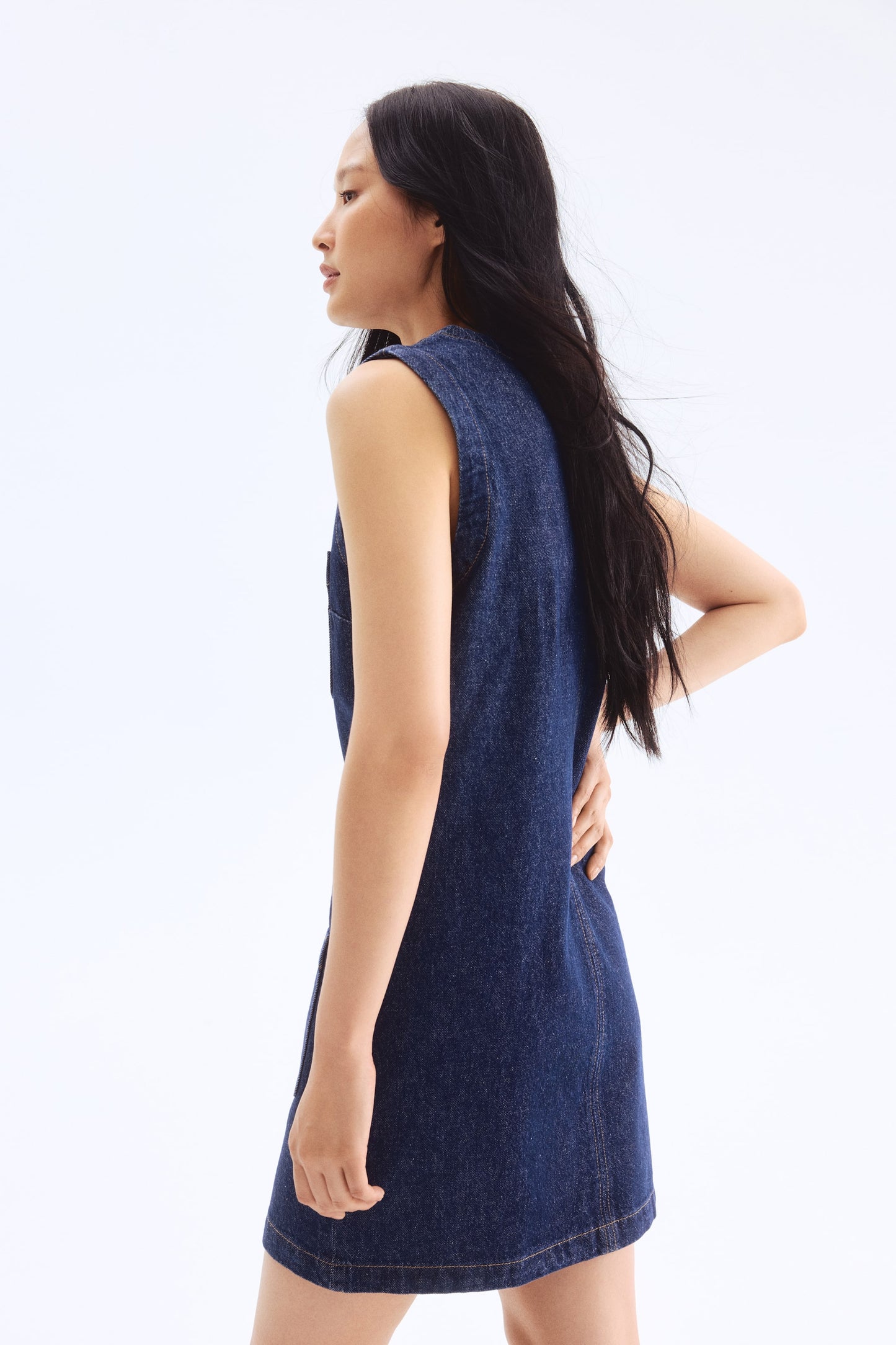 Sleeveless denim dress