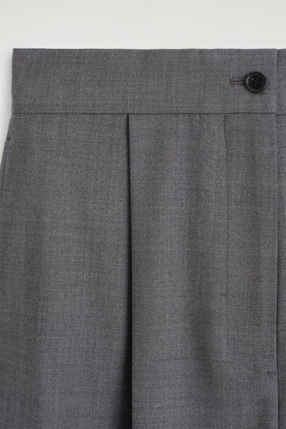 Stirrup Trousers