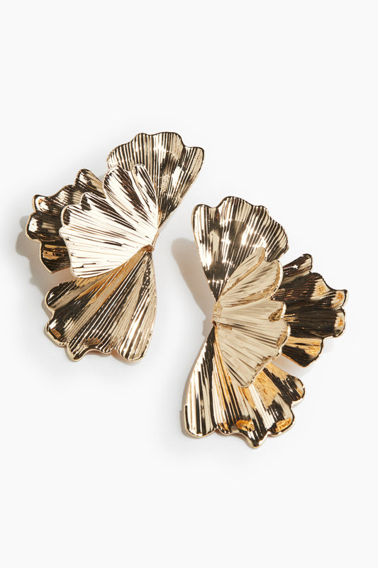 Petal-shaped earrings
