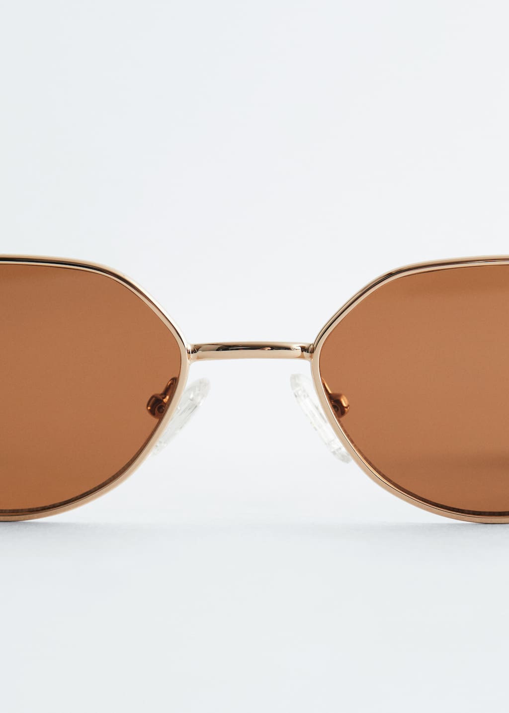 Wire-Frame Oval Sunglasses