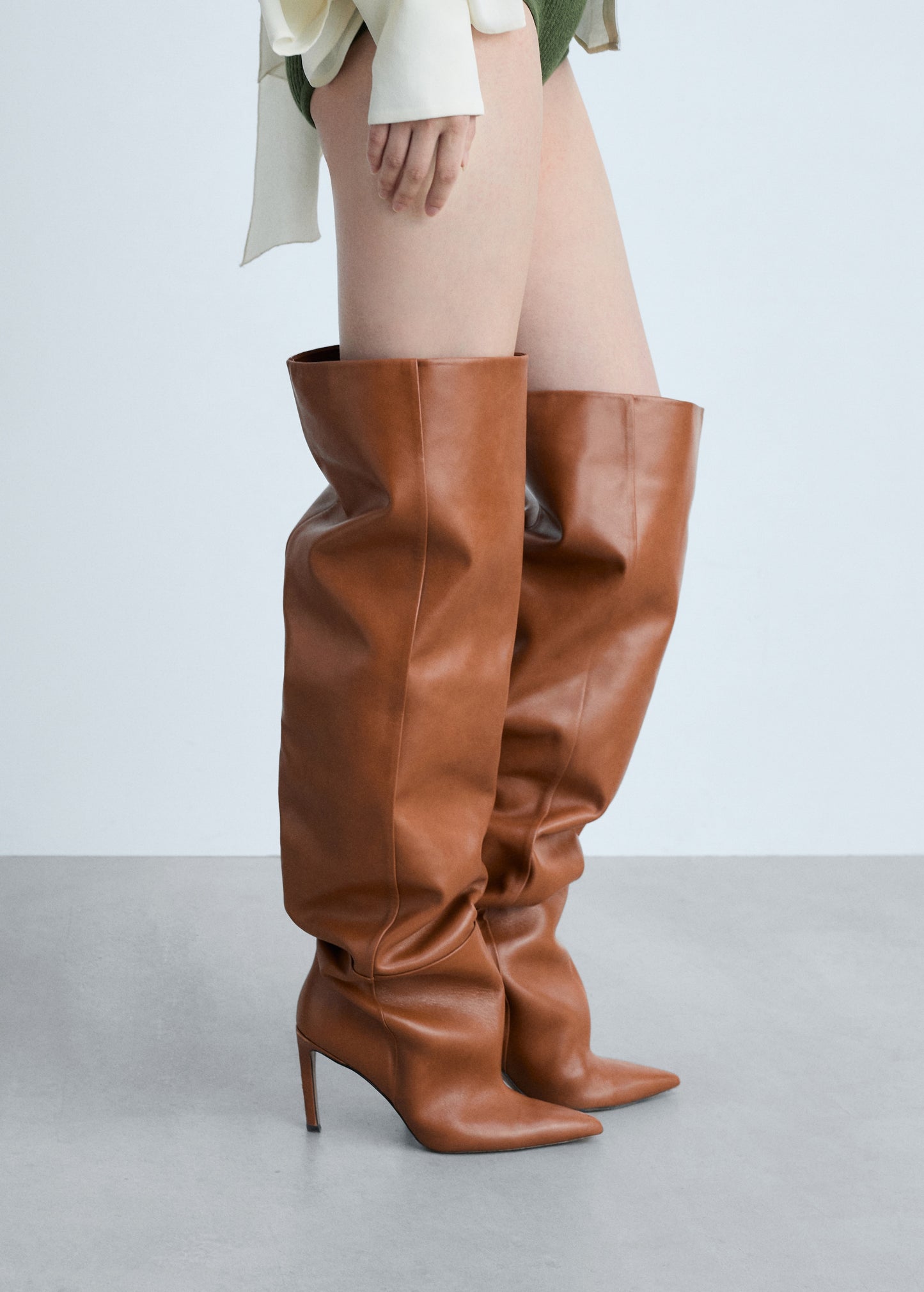 High leather boot with ruffled detail