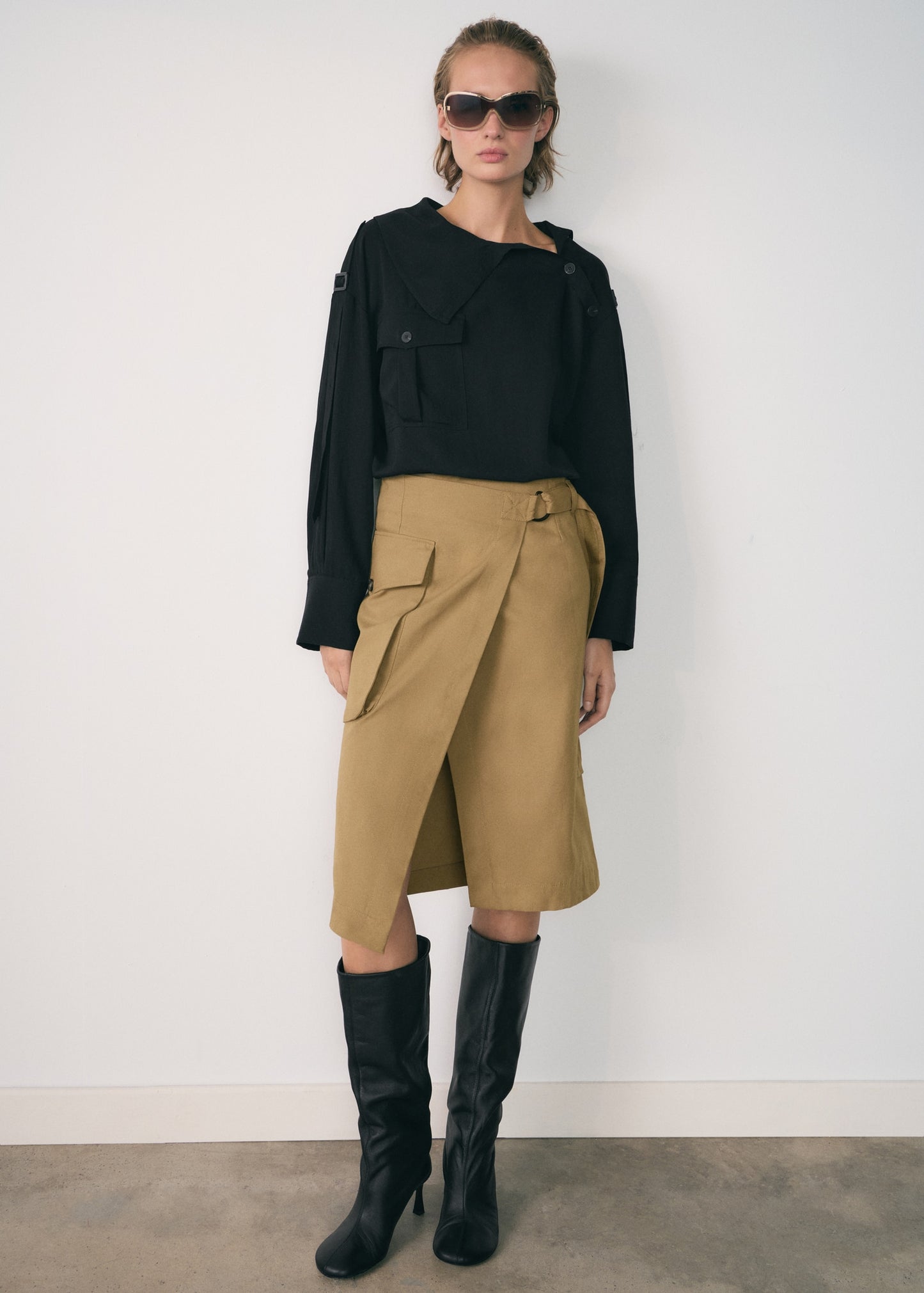 Midi-skirt with cargo pockets