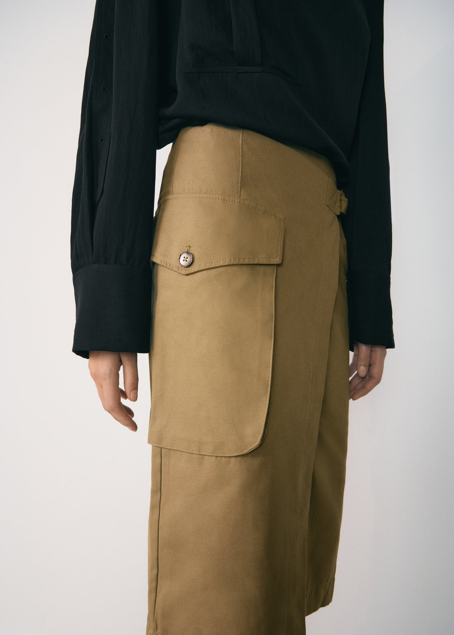 Midi-skirt with cargo pockets