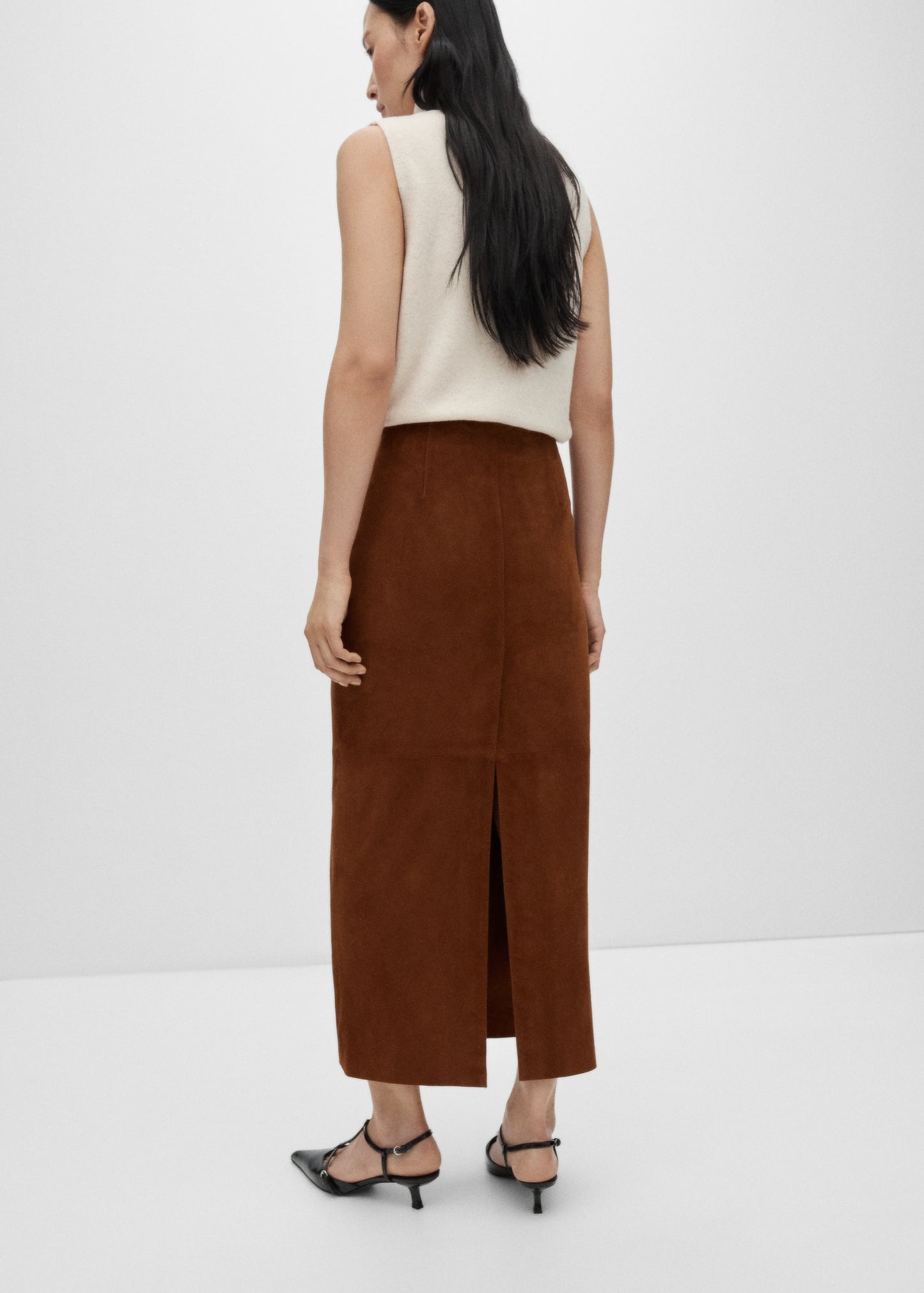 100% suede skirt with slit