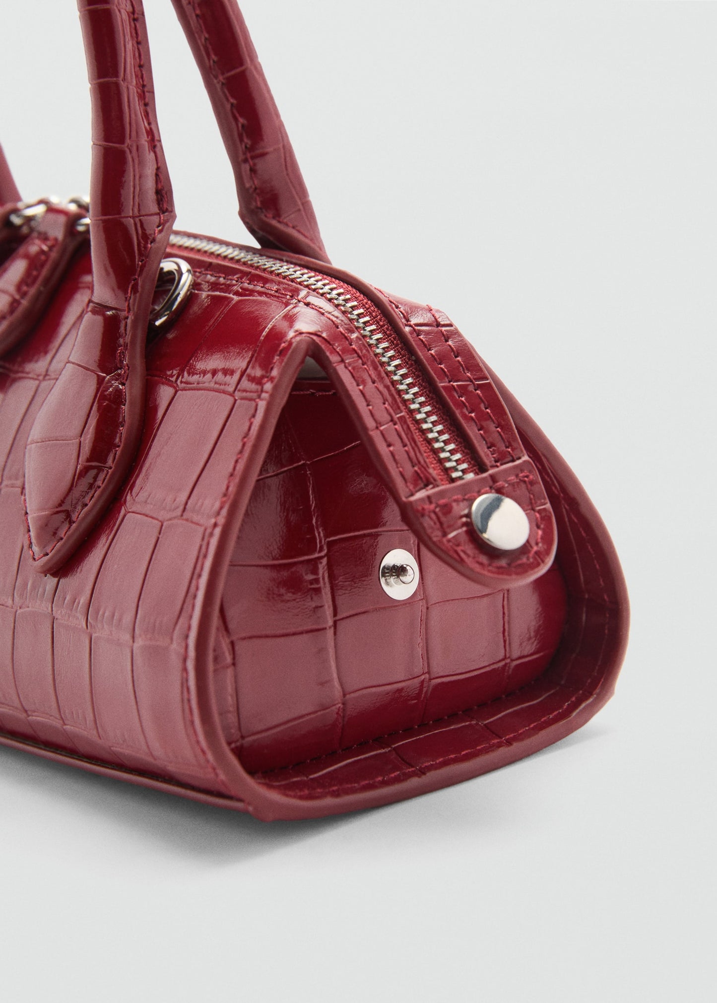 Croc-effect bag