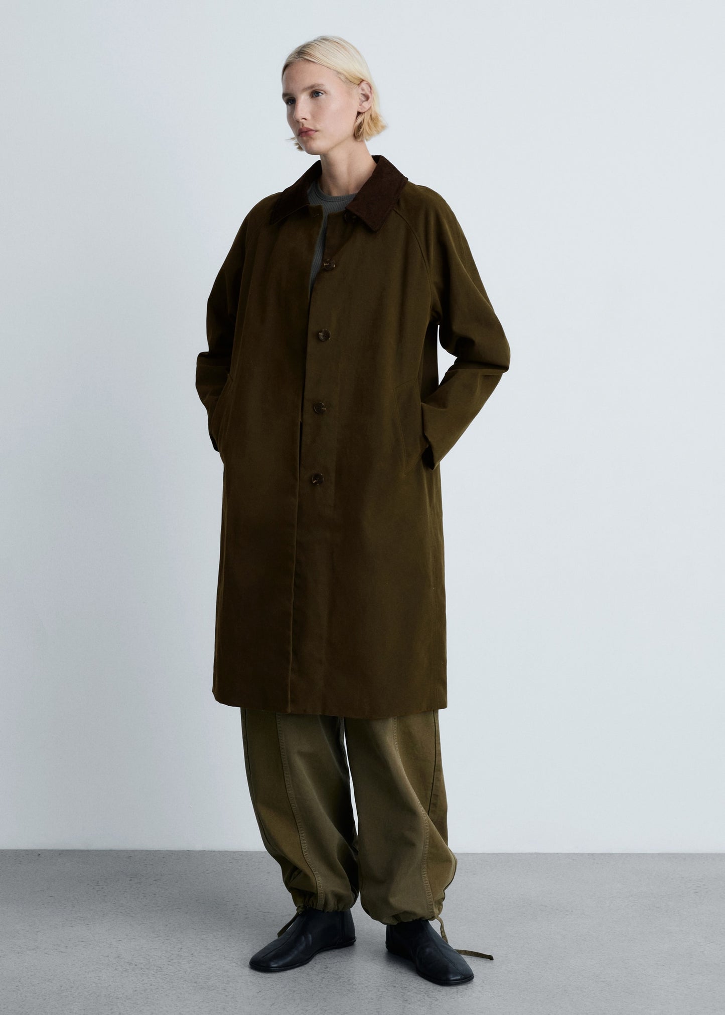 Long corduroy collar parka