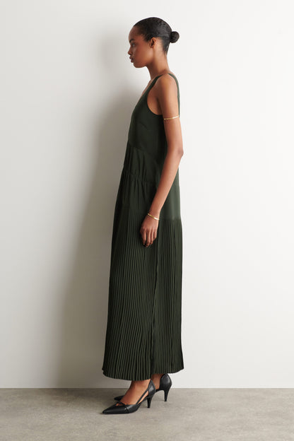 Gathered pleated V-neck maxi dress