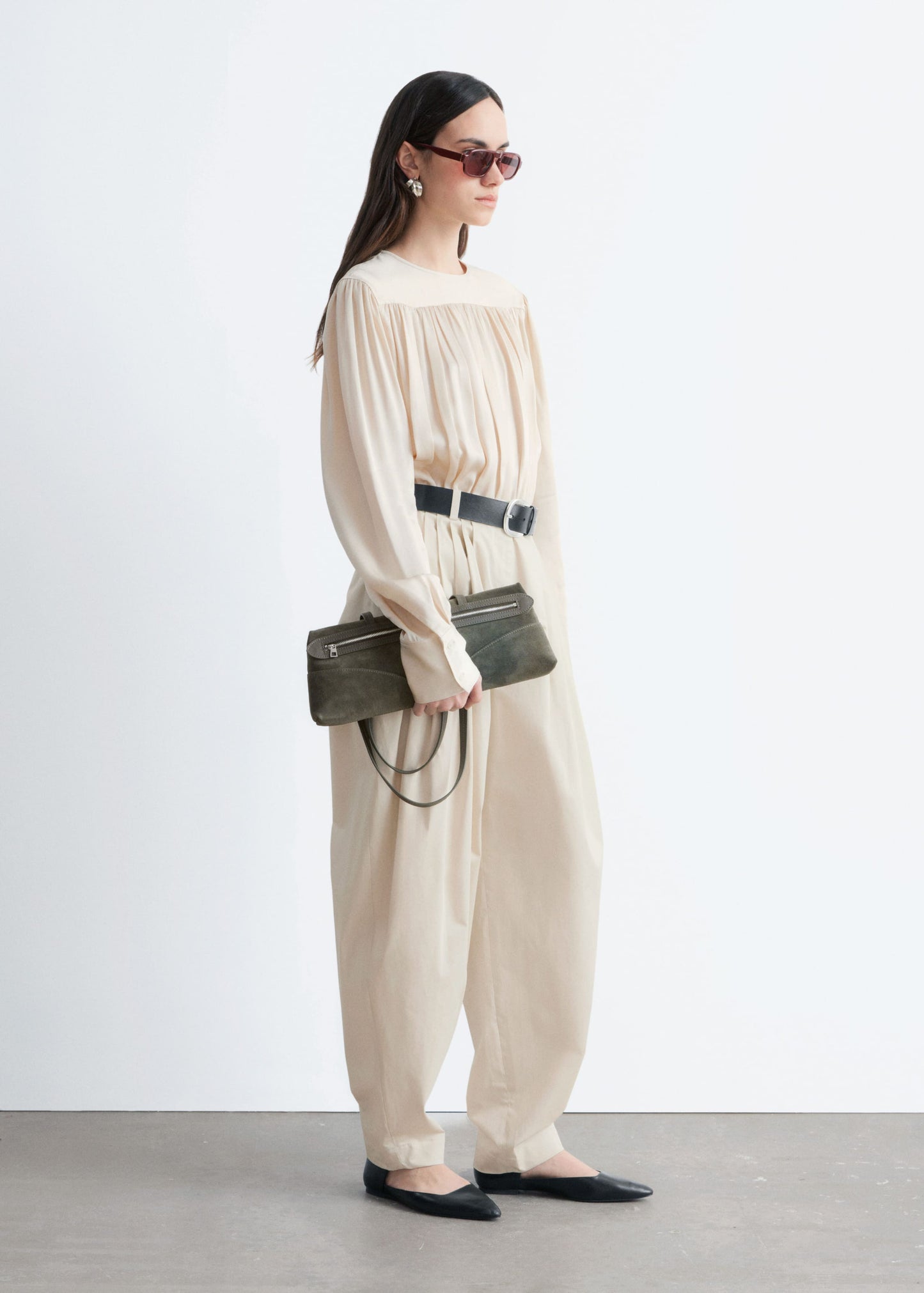 Barrel-Leg Pleated Trousers
