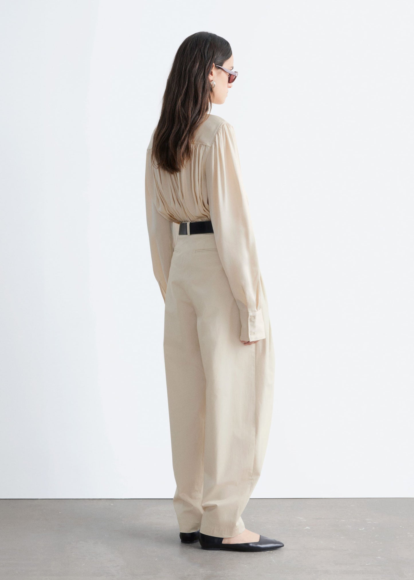 Barrel-Leg Pleated Trousers