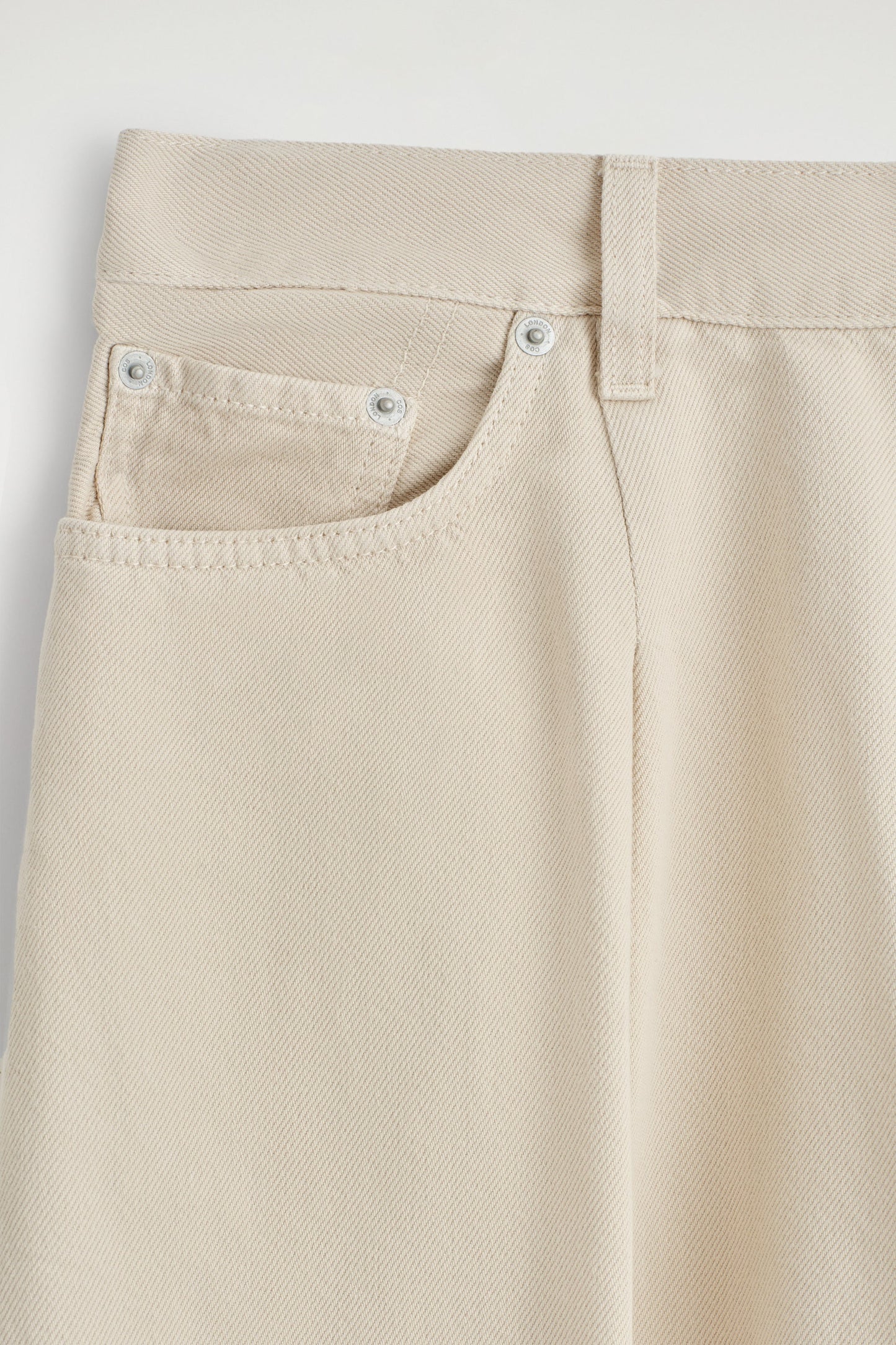 Twine Barrel-Leg Jeans