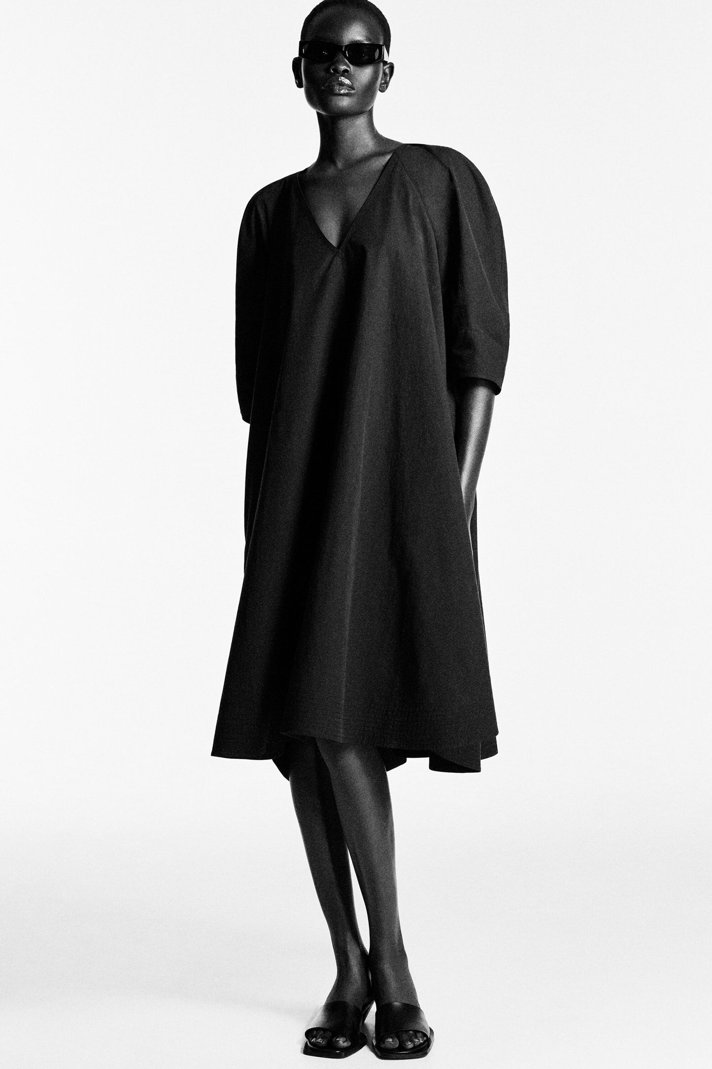 Rounded V-Neck Cotton Midi Dress
