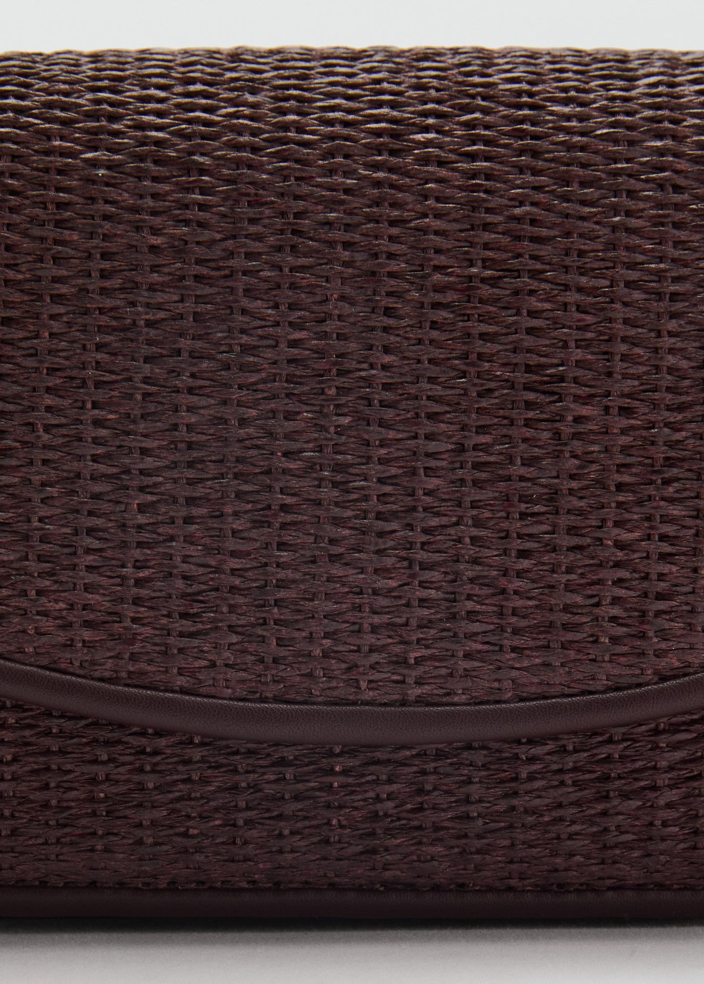 Raffia shoulder bag with flap