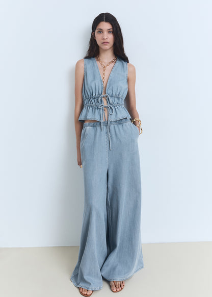 Lyocell top with tie closure