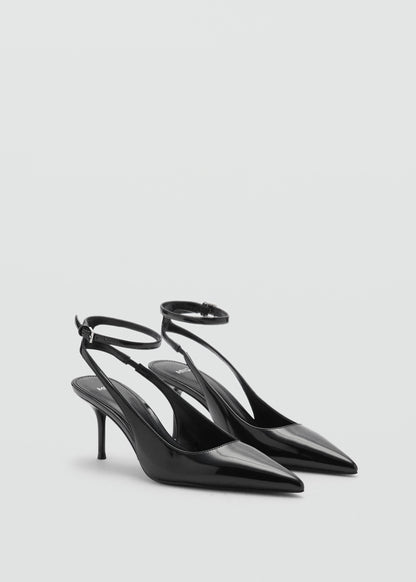 Pointed slingback shoes