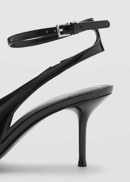 Pointed slingback shoes