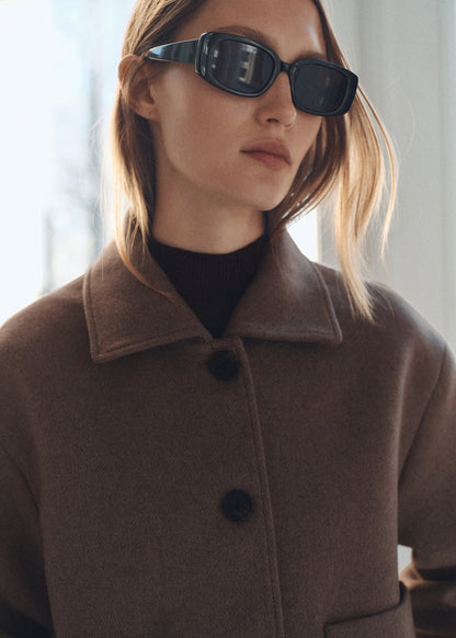 Wool jacket with pockets
