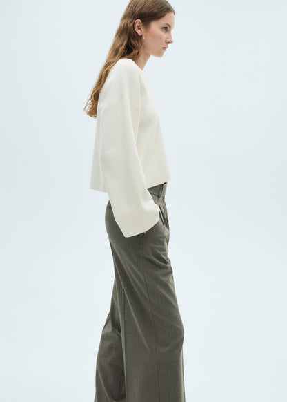 Oversized sleeve knitted jersey