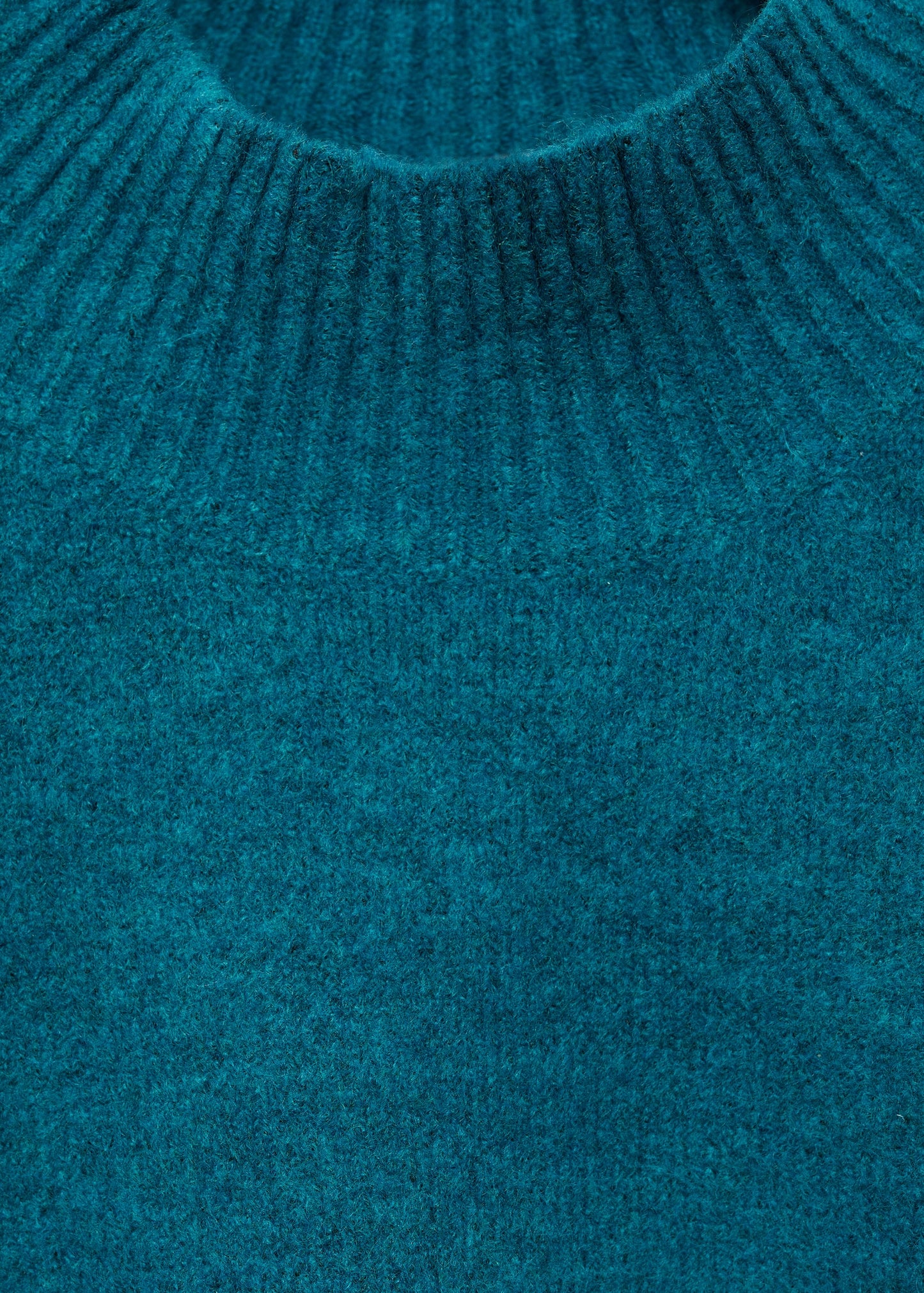 Perkins neck knitted sweater