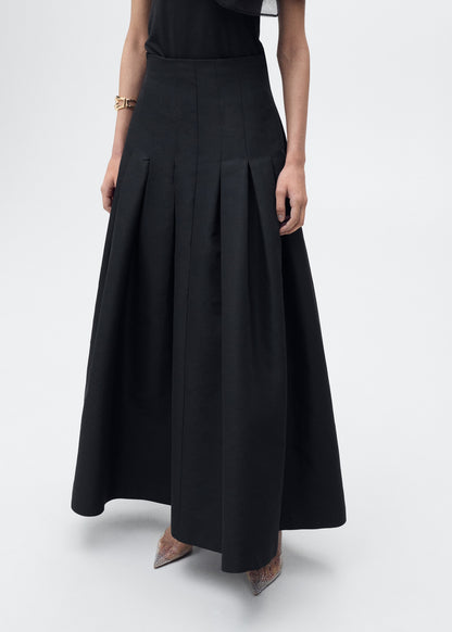 Flared skirt with pleated detail