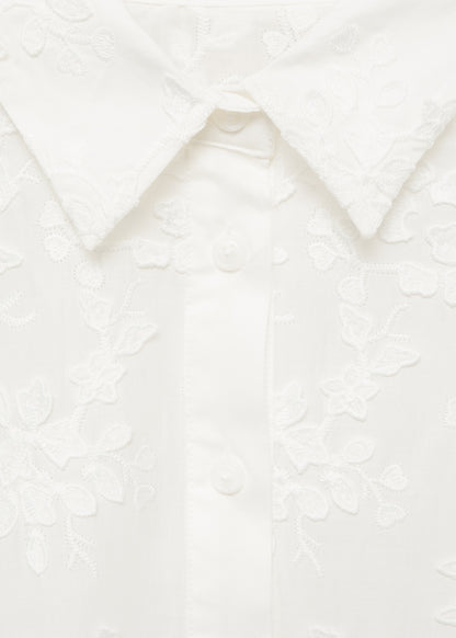 Short-sleeved embroidered shirt