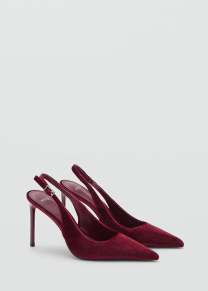 Velvet heeled shoes