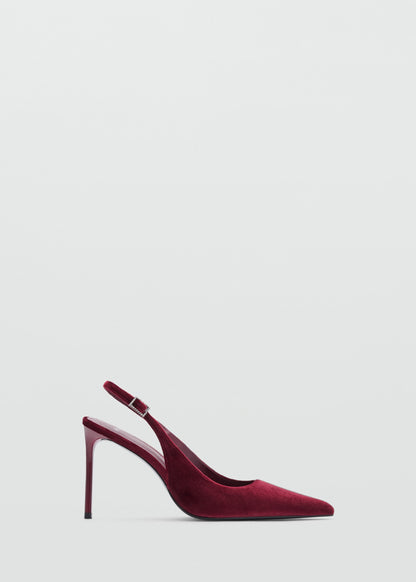 Velvet heeled shoes