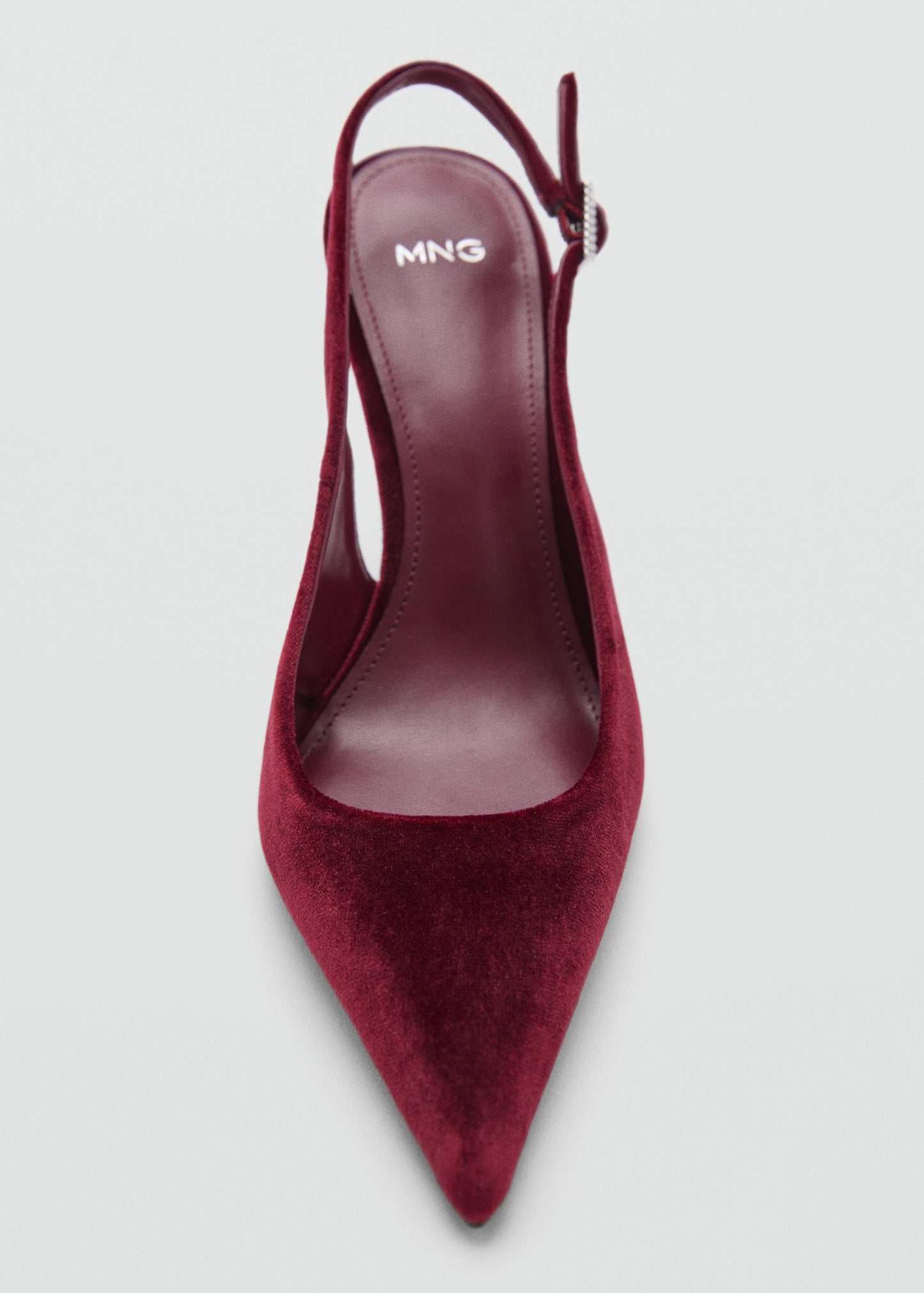 Velvet heeled shoes