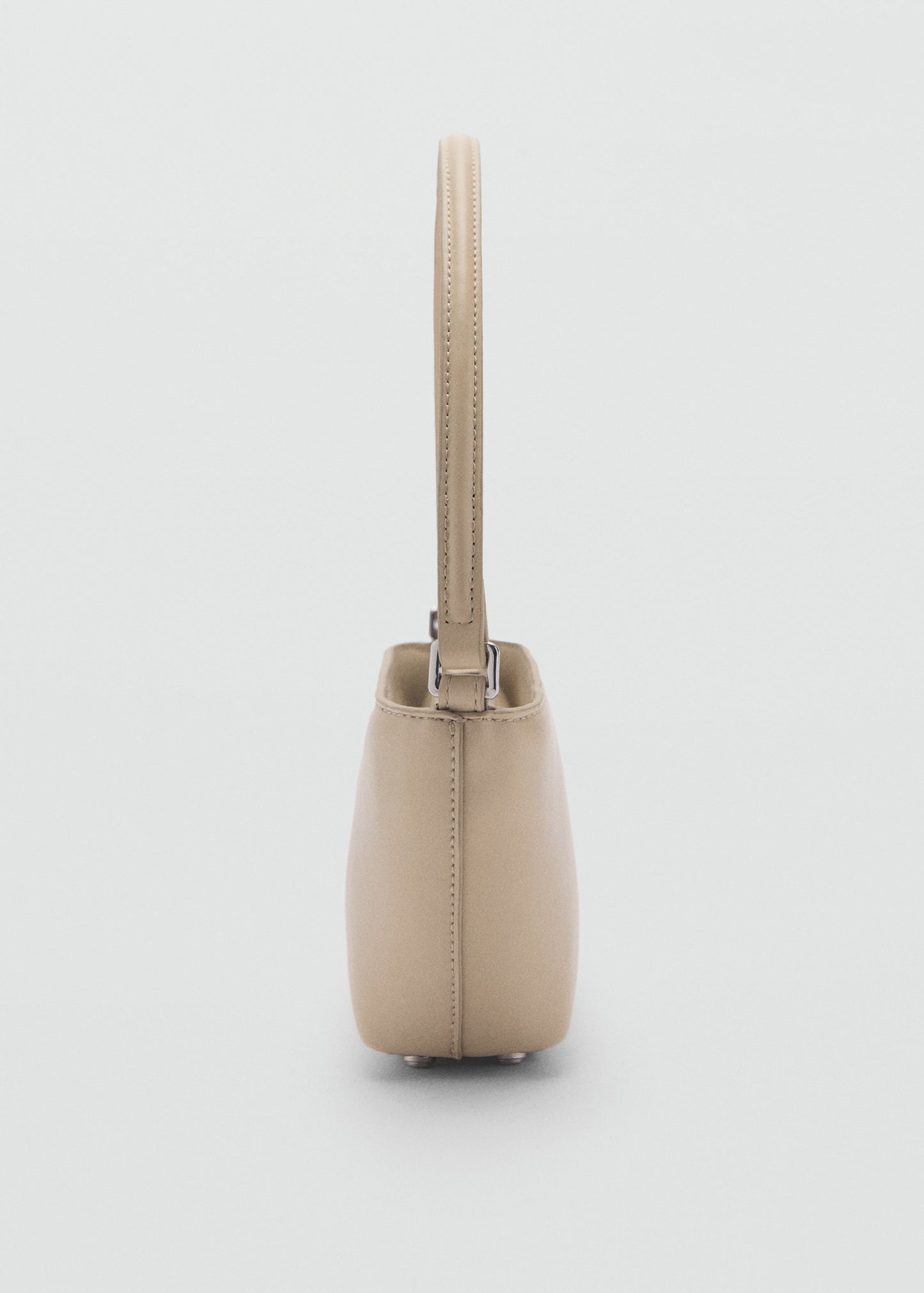 Oval shoulder bag -