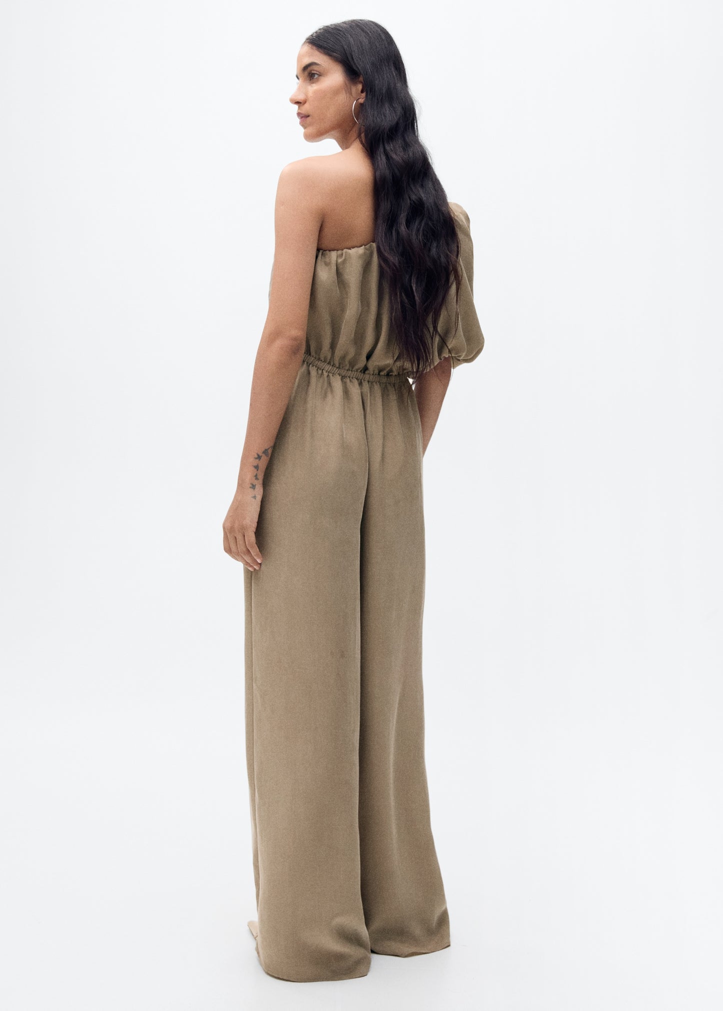 Long jumpsuit with asymmetrical gathered collar