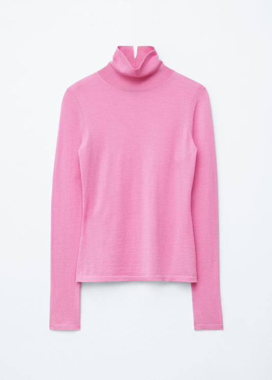 Thin-Knit Wool Turtleneck