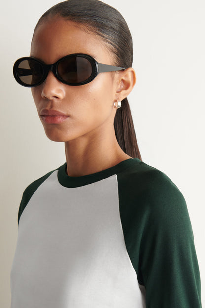 Long-sleeved cotton raglan T-shirt